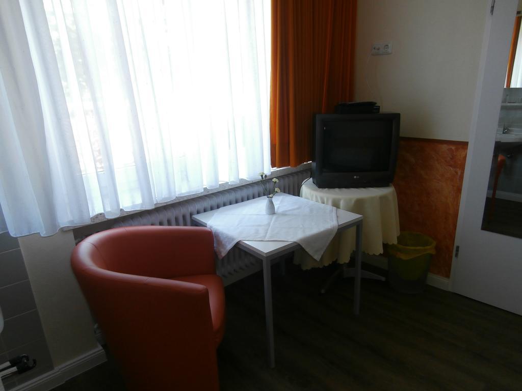 Hotel Hasselbarth Burg auf Fehmarn Oda fotoğraf